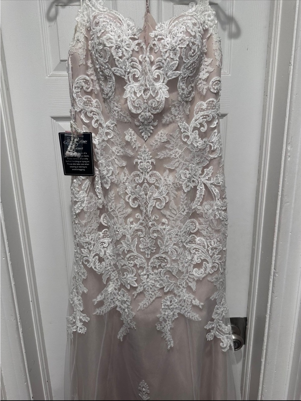 Wedding Dress - Picture 10 of 12